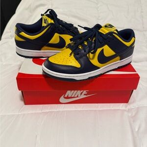 Nike Dunks